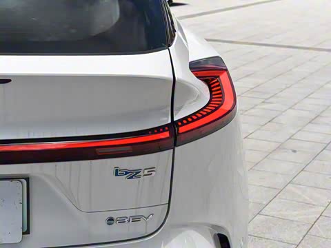 2025�� 630 MAX���а�