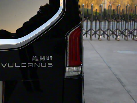 2025�� 2.0T �Ǻ�