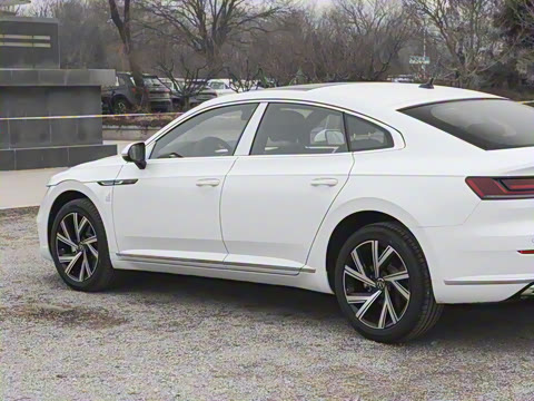 2025�� 330TSI ��Ŀ ������