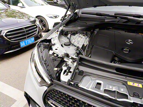 2025�� GLC 300 4MATIC ����SUV