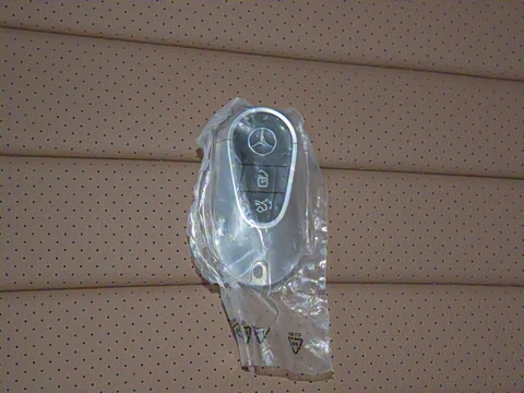 2025�� �Ŀ� E 300 L ������