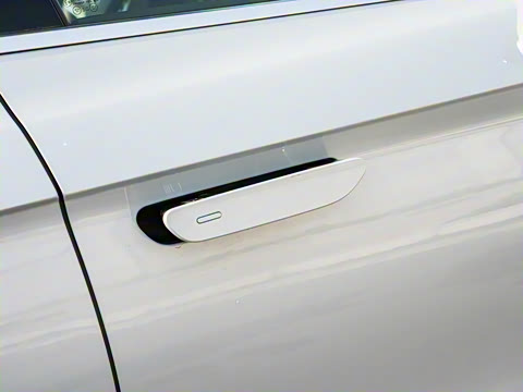 2025�� EV �Ǽݰ� 605KM������