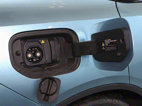 2025�� 530UltraǬ���Ǽ�ADS SE�����