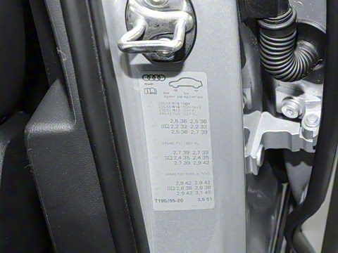 2025�� allroad quattro ̽���� 55 TFSI ����ԽҰ��