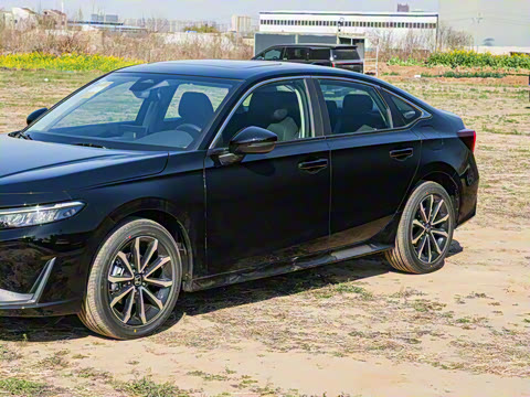 2025�� 240TURBO CVT�Ƽ���