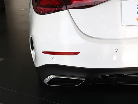 2025�� E 260 �˶���