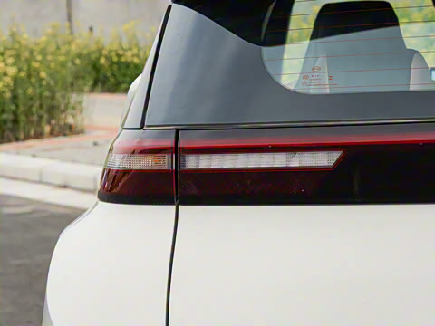 2025�� �Ǽݰ� 305km ���ɰ�