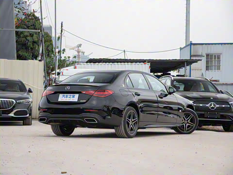 2025�� �Ŀ� C 260 L �ҹ�˶���