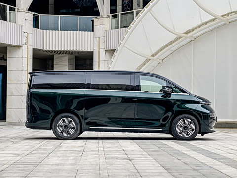 2025�� 825km�Ƿ���