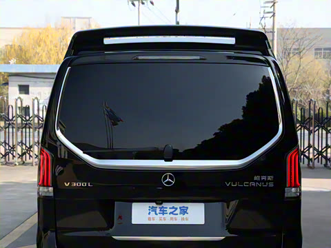 2025�� 2.0T ��Ӱ