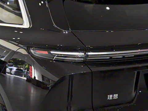 2025�� Pro ���ܻ��°�