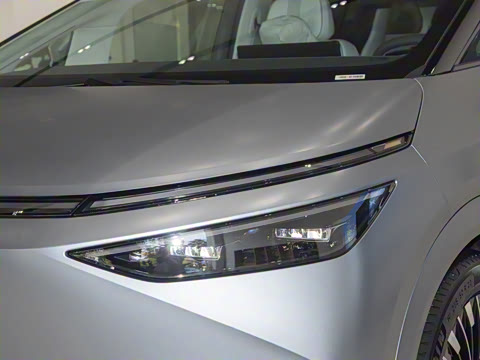 2025�� 740�������� Max