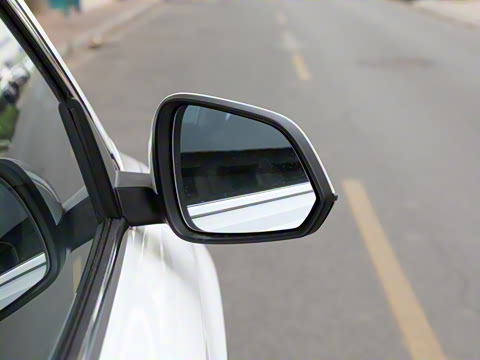 2025�� PLUS 330TGI �Զ��쳱�ǻݰ�