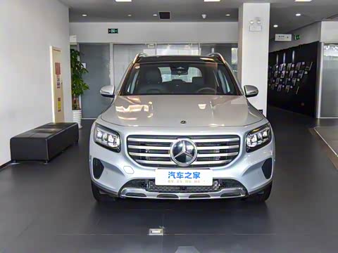 2025�� GLB 220 ������