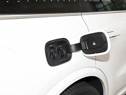 2025�� Ultra ���ܻ��°�