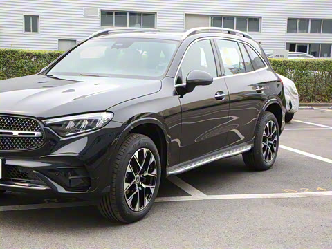 2024�� GLC 260 L 4MATIC ������ 7��