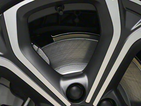 2025�� 75kWh Touring