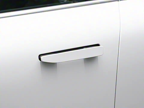 2025�� 75kWh Touring