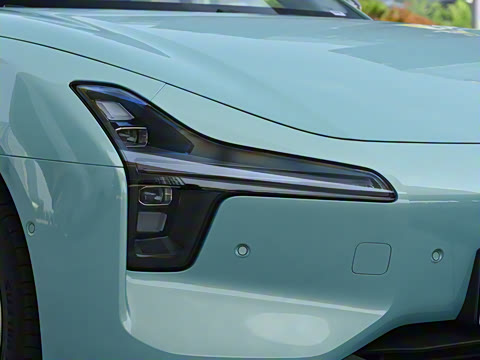 2025�� 600 �������� Max