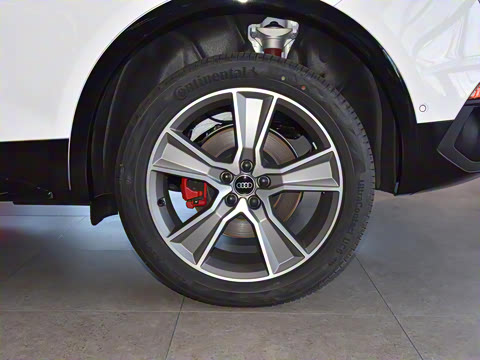 2024�� 40 TFSI ������