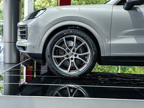 2025�� Cayenne 3.0T ���ΰ�