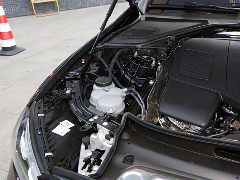 2025�� �Ŀ� E 300 L ʱ���˶���