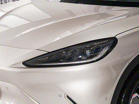 2025�� 735MAX 160kW