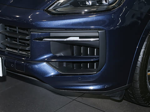 2025�� Cayenne S E-Hybrid 3.0T