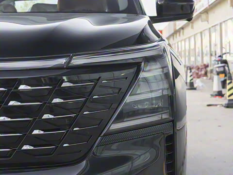 2025�� ���Ĵ� UItra 2.0T ������ �ǻ۾�����