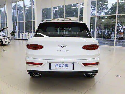 2024�� 4.0T V8 ������