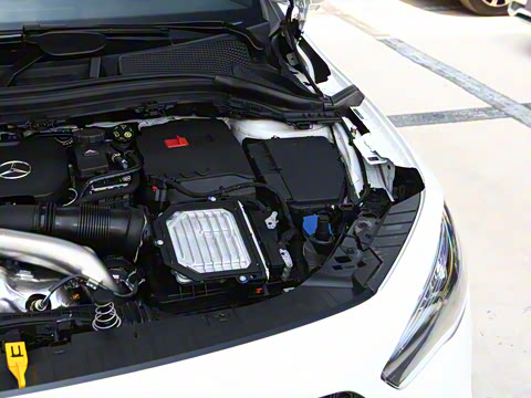 2025�� �Ŀ� GLA 220