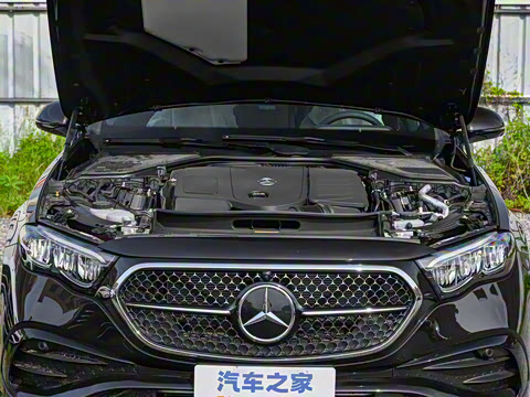 2025�� �Ŀ� E 260 L �˶���