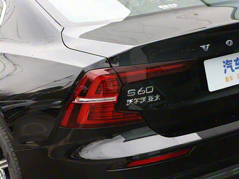 2025�� B4 ���ݺ�����