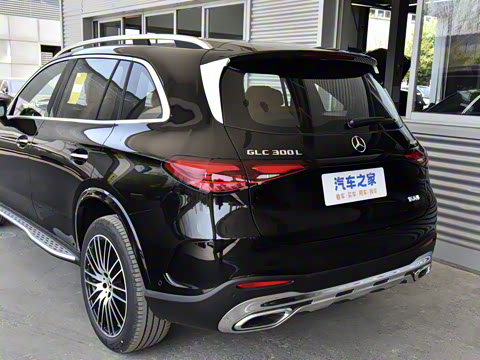 2024�� GLC 300 L 4MATIC ������ 7��