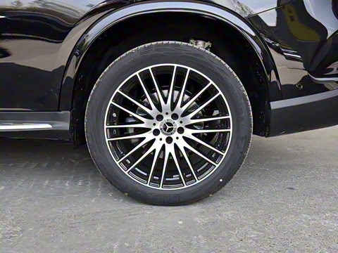 2024�� GLC 300 L 4MATIC ������ 7��