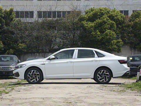 2025�� �Ŀ�� 300TSI DSG��Խ��