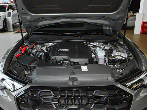 2025�� Avant 45 TFSI ��̽�ռ�