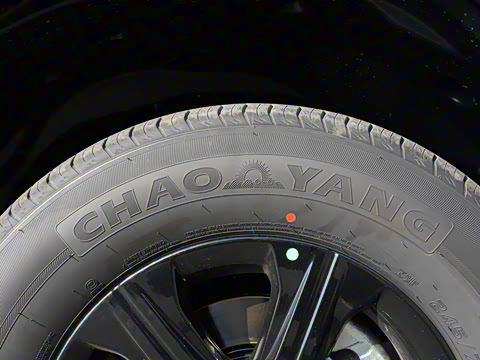 2025�� 2.0T�Զ�������Ӣ�� ����