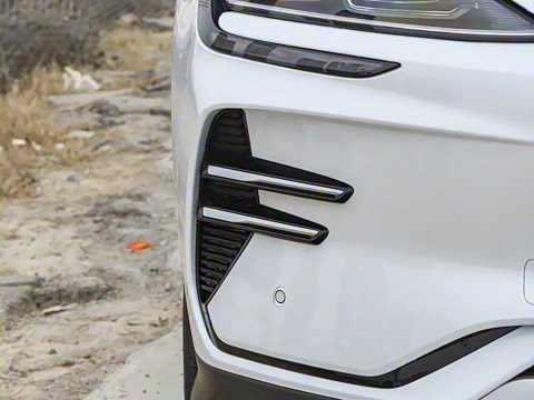 2025�� EV �Ǽݰ� 520km ������