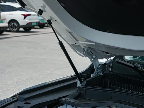 2025�� 2.0T ��������� 5��