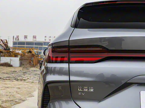 2025�� EV �Ǽݰ� 520km ������