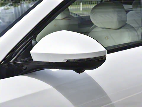 2025�� 210Ultra�Ǽݰ� 5��