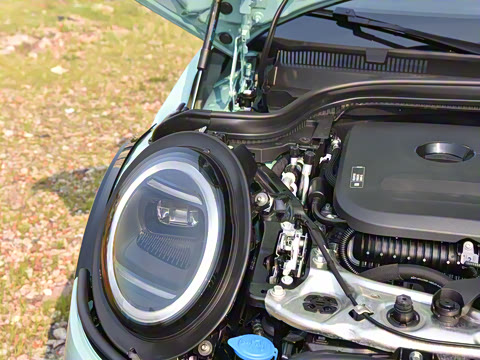 2025�� JOHN COOPER WORKS CABRIO