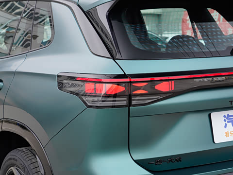 2025�� ̽��L 330TSI ������ӢCity��