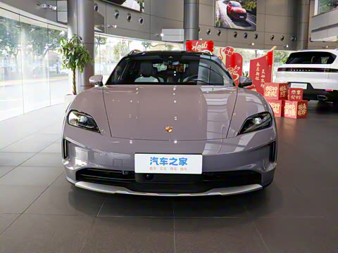 2024�� Taycan 4 Cross Turismo