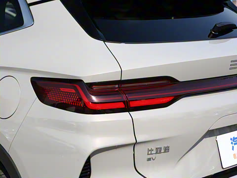 2025�� EV �Ǽݰ� 520km �����