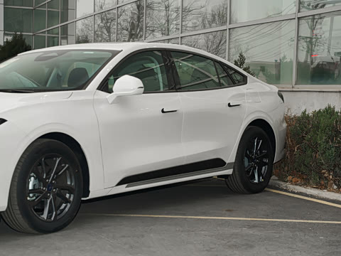 2025�� 1.5T EcoBoost E �춯 ������