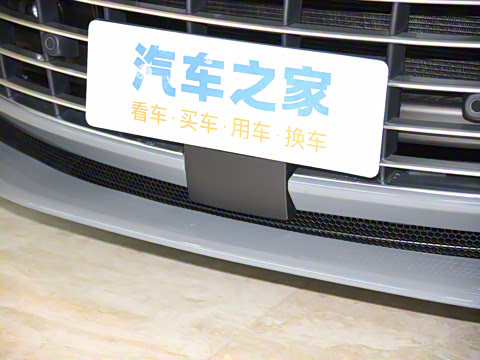 2025�� 4.0T V8 Coupe