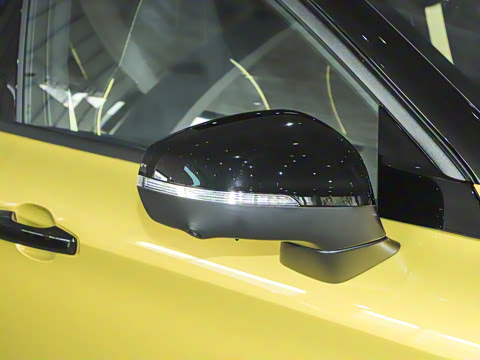 2025�� 03+ 2.0TD �Զ�Ԧ���