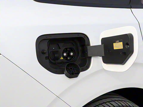 2025�� 210Ultra���Ȱ� 5��